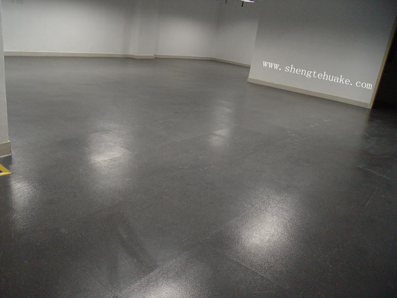 廣東東莞溜冰場橡膠地板工程實圖