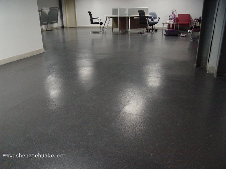 廣東東莞溜冰場橡膠地板工程實圖