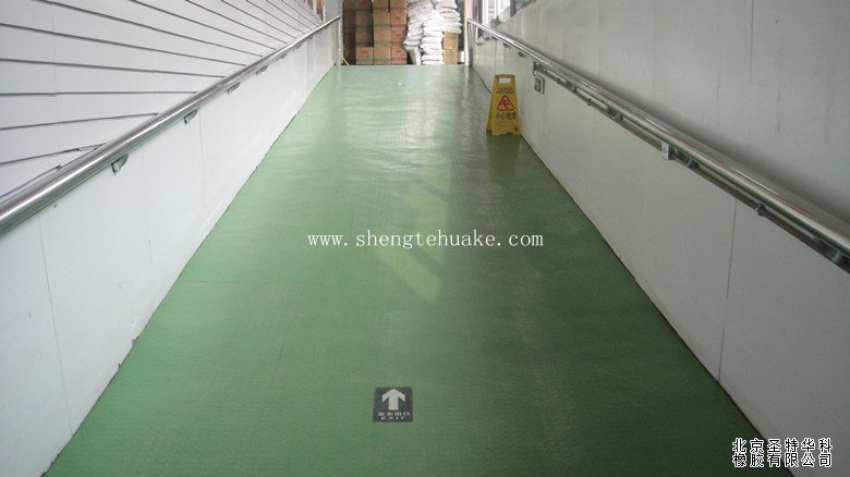超市發橡膠地板工程實圖