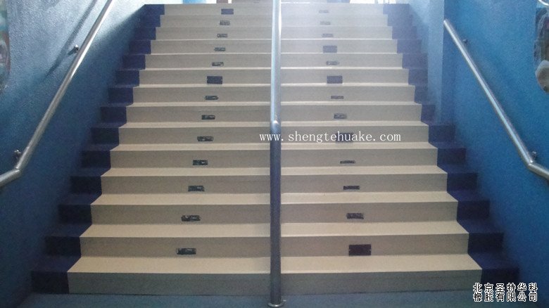 北京海洋館橡膠地板工程實(shí)圖